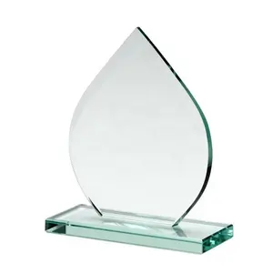 Trophée de récompense en verre transparent de jade en forme de flamme, <span class=keywords><strong>prix</strong></span> scolaire bon marché, vente en gros - Product Image 2
