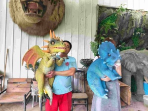 <span class=keywords><strong>Marionnette</strong></span> personnalisée <span class=keywords><strong>de</strong></span> Triceratops bleu, <span class=keywords><strong>marionnette</strong></span> <span class=keywords><strong>de</strong></span> Pterosaure volant réaliste, <span class=keywords><strong>marionnette</strong></span> <span class=keywords><strong>de</strong></span> dinosaure pour parc à thème, spectacle <span class=keywords><strong>de</strong></span> scène, musée - Product Image 1