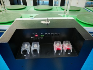 แบตเตอรี่ติดผนัง 15kWh/16kWh แบบ IP65 สามารถวางซ้อนกันได้ รองรับระบบไฮบริดกริดสำหรับบ้าน ใช้กับระบบกักเก็บพลังงานแสงอาทิตย์ลิเธียม - Product Image 3