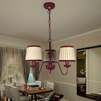 3 Lt Rouge Fer Pendentif Lustre LED Plafonnier Plissé E14 Garniture Chandelier Abat-jour en Tissu pour Salon Salle à Manger Alimentation AC