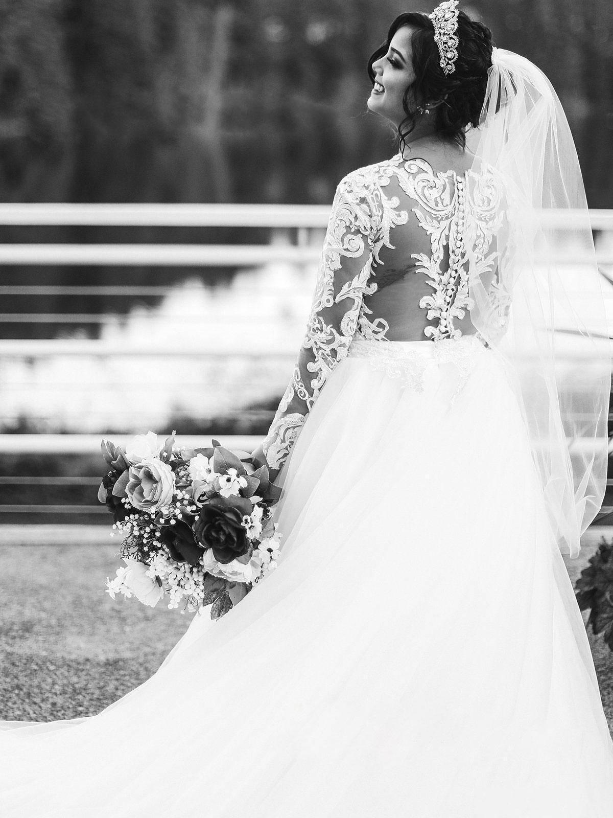 Elegant Lace Mermaid Wedding Dresses With Detachable Train 2021 Jewel Neck Long Sleeves Vestido de Novia Plus Size Bridal Gowns Elegant Lace Mermaid Wedding Dresses With Detachable Train 2021 Jewel Neck Long Sleeves Vestido de Novia Plus Size Bridal Gowns