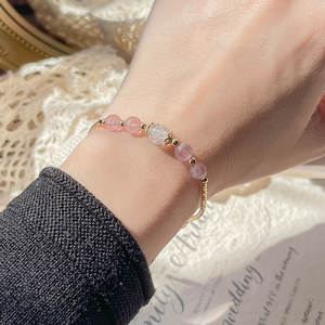 Bracelet en perles de cristal de fraise naturel, symbole d'amour et d'amélioration des relations, cadeau pour les amis - Product Image 3