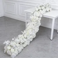 Décoration murale arche de scène événementielle personnalisée en rangée de roses artificielles pour centre de table de mariage, blanc et rouge