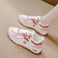 Chaussures plates décontractées en cuir léger pour femmes, style Forrest Gump, nouvelle collection été 2025, chaussures de sport en maille pour la course à pied