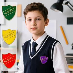Badges de préfet d'école, épingles à revers en émail doux personnalisées, emblèmes d'autorité académique avec couleurs de <span class=keywords><strong>maison</strong></span>, broches d'identification - Product Image 5