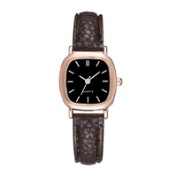Y377 Montre Femme Reloj Jam Tangan Wanita Tali Kulit PU Coklat Jam Tangan Quartz untuk Wanita Muda Jam Tangan Wanita Produk Baru 2026