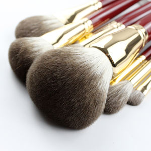 Juego de brochas de maquillaje con mango de madera de zorro plateado, marca privada de lujo profesional - Product Image 3