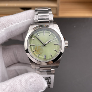 <span class=keywords><strong>Montre</strong></span> mécanique de luxe pour <span class=keywords><strong>femme</strong></span>, élégante, <span class=keywords><strong>avec</strong></span> cadran vert et boîtier en acier inoxydable ; le mouvement est visible. - Product Image 1