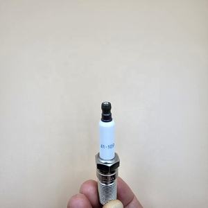 Pièces détachées pour moteur de voiture Bougies d'allumage professionnelles Iridium 41-109 41-114 41-125 41-156 Bougies d'allumage Iridium pour <span class=keywords><strong>voitures</strong></span> - Product Image 2