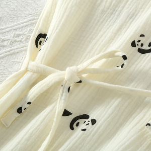 <span class=keywords><strong>Bata</strong></span> de baño con estampado de panda para mujer, estilo kimono, de gasa de algodón transpirable, estilo yukata, ligera, para descanso, para venta al por mayor en boutiques - Product Image 2