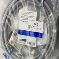 Nouveau interrupteur de fin de course en stock D4C-2442-B Haute qualité Garantie d'un an du vendeur