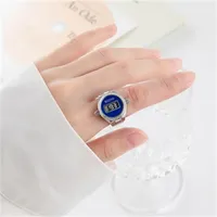 El nuevo reloj electrónico permite ver la hora, reloj de anillo creativo, reloj de anillo simple para hombres y mujeres.