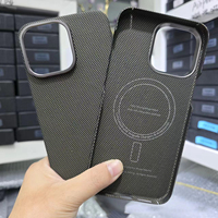 Étui de téléphone magnétique texturé en Fiber de carbone à la mode pour iPhone 14 15 16 Pro Max couverture arrière antichoc ultra-mince en PC dur givré