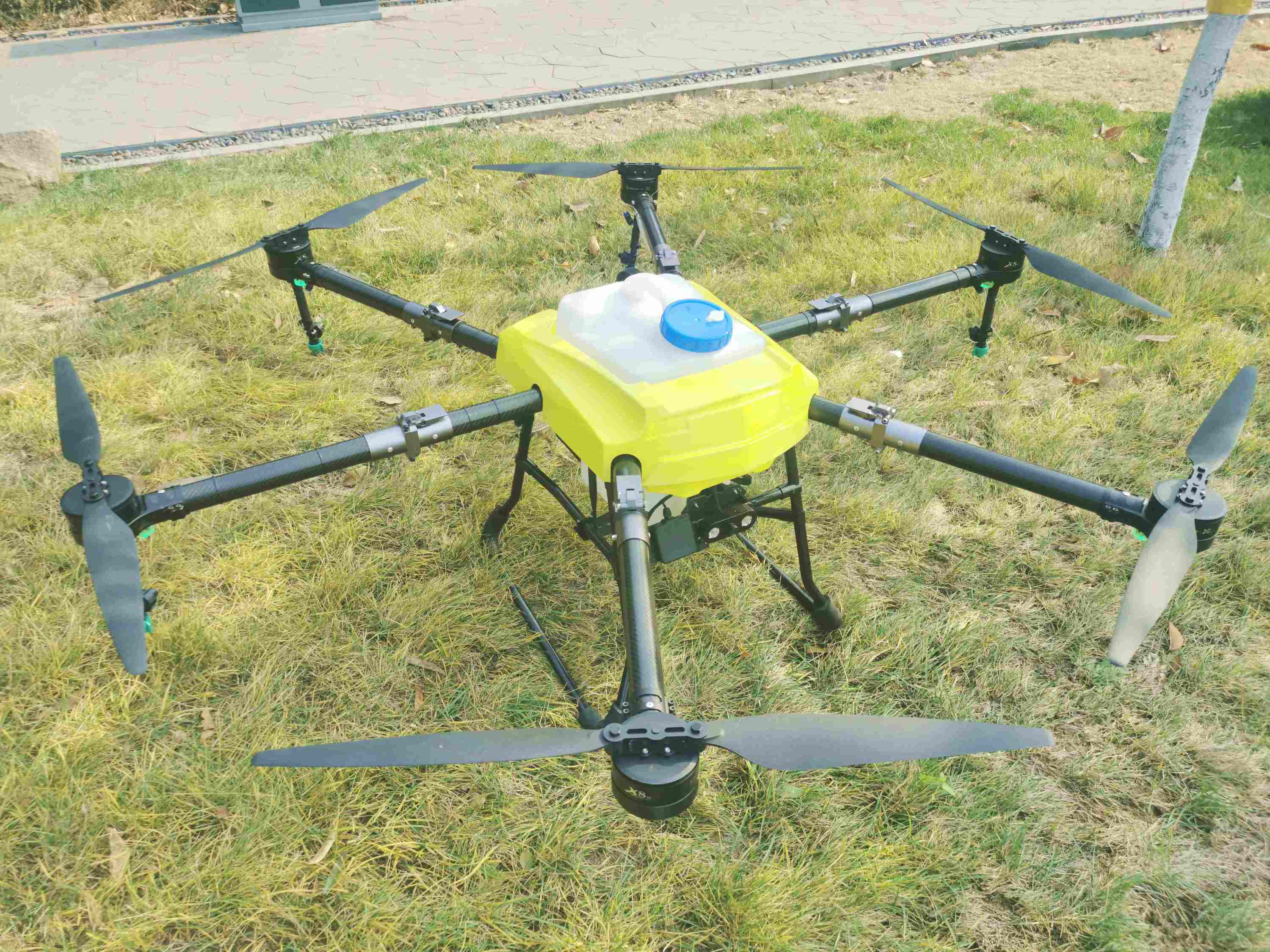 16 litres drone pulvérisateur/pulvérisateur drone/brumisateur de moustique drone avec dégagement rapide médecine réservoir