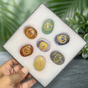 Lot de Pierres Naturelles des Sept Chakras, Ovales, Gravées, Pierres Énergétiques de Guérison, Gemmes Sculptées à la Main, Cadeau - Product Image 2