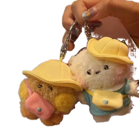 Poupées en peluche mignonnes et douces de différents modèles avec porte-clés et pendentifs brillants