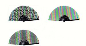 พัดไม้ไผ่สีดำขนาด 13 นิ้ว ผ้าสะท้อนแสง 33 ซม. งานฝีมือแกะสลักธรรมชาติ พับได้ ของขวัญธุรกิจยุโรป ของที่ระลึกส่งเสริมการขาย - Product Image 4