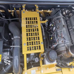 حفارة كبيرة مستعملة جديدة بنسبة 99% وبسعة قليلة من ساعات العمل وحمولة 33 طنًا، حفار مجنزر مستعمل <span class=keywords><strong>Komatsu</strong></span> <span class=keywords><strong>330</strong></span>، رخيص السعر ومتوفر بعد البيع - Product Image 5