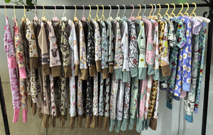 Pyjamas en bambou personnalisés unisexes pour couple, grandes tailles, motif floral, respirants, anti-rétrécissement, ensembles de vêtements de nuit et de détente pour filles - Product Image 3