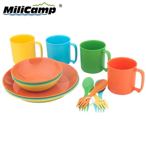Tùy Chỉnh Màu Sắc Nhựa Đồ Ăn <span class=keywords><strong>16Pcs</strong></span> Cắm Trại Nhựa Bộ Đồ Ăn Bộ Đồ Ăn Bằng Nhựa Ngoài Trời - Product Image 5