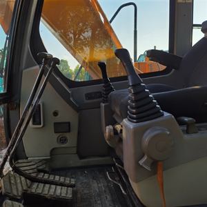 รถขุด150LC-7ฮุนไดมือสอง15ตันรถตีนตะขาบมือสองฮุนได130 /140 /150 - Product Image 4