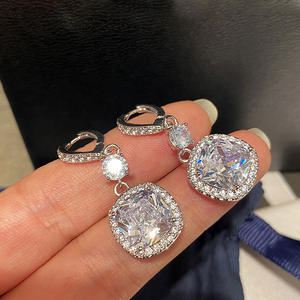 Orecchini pendenti di lusso in argento 925 con strass di cristallo dal design geometrico per gioielli da donna per matrimoni - Product Image 3