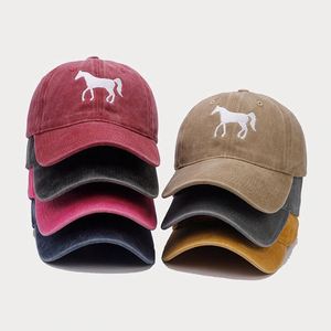 หมวกเบสบอลปักลายม้าสำหรับผู้หญิง รุ่นใหม่ สไตล์ลำลอง ปักลายตามสั่ง เหมาะสำหรับกิจกรรมกลางแจ้ง หมวกปักลายสำหรับเล่นกีฬาเบสบอล - Product Image 1