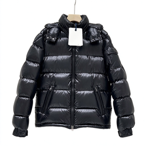 Nueva Chaqueta de Plumón Negra de Moda para Mujer, Abrigo Acolchado con Capucha, Cuello Alto, Cierre de Cremallera, Ropa de Invierno, Abrigo de Marca de Diseñador - Product Image 1