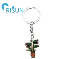 Porte-clés en métal en gros, motif plante carnivore de dessin animé, cadeau de botanique, feuille, dents, porte-clés personnalisé, mange-moi, piège à mouches Venus, porte-clés en émail