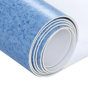 Revêtement de <span class=keywords><strong>sol</strong></span> en plastique de haute qualité au design moderne, planches de <span class=keywords><strong>sol</strong></span> en bois-plastique, rouleaux de revêtement de <span class=keywords><strong>sol</strong></span> en <span class=keywords><strong>PVC</strong></span> vinyle pour bureaux, commerces et hôpitaux - Product Image 1
