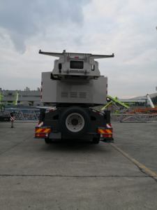 Nouvelle <span class=keywords><strong>grue</strong></span> de <span class=keywords><strong>camion</strong></span> télécommandée de haute qualité 100 tonnes ZTC1000V653 de Chine, accessoires de <span class=keywords><strong>grue</strong></span> montée sur <span class=keywords><strong>camion</strong></span> à vendre - Product Image 4