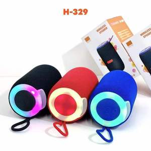 H-329 Altavoz Inalámbrico Mini Vertical Cilíndrico de Plástico de 8W con Puerto USB, LED RGB y Diseño de Correa Portátil para Música en el Coche - Product Image 4