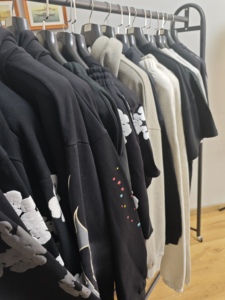 T-shirt Casual Oversize da Uomo in Cotone 100% Tessuto Solido, Collezione Bapess Hell SS22 1:1 di Alta Qualità, Essenziale per l'Estate - Product Image 1