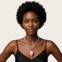 Collier tendance avec pendentif fraise, pince à cheveux fraise rose, boucles d'oreilles clous fraise, bijoux mignons pour femmes