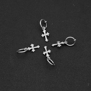Boucles d'oreilles pendantes croisées vintage au design simple et unique, en acier inoxydable, style luxe léger Hip Hop unisexe, bijoux de mode, vente en gros - Product Image 2