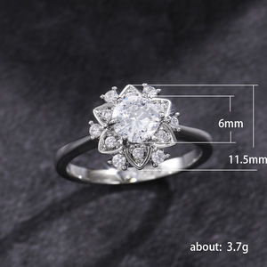 Floral Snowflake Zircon Women Ring Elegant Design For Wedding Engagement Party Daily All-match Finger Jewelry Gift - Product Image 3