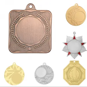OEM製造カスタマイズロゴスポーツメタルメダルスポーツメダルとリボンスポーツブランクトロフィーとメダル