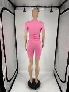 Set da donna rosa da donna girocollo manica corta e pantaloncini con orlo con risvolto in due pezzi Set <span class=keywords><strong>abbigliamento</strong></span> da donna - Product Image 5