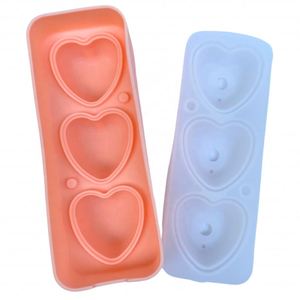 Bandeja de silicona de grado alimenticio con forma de corazón rosa para cubitos de hielo, con tapa de embudo transparente, fácil de desmoldar, para uso en el hogar, fiestas y bebidas en bares. - Product Image 1