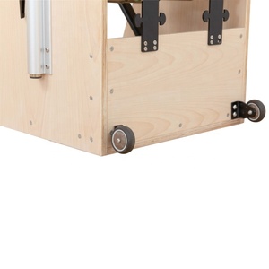 Chaise Wunda de Pilates professionnelle avec cadre en bois de hêtre, poignées réglables, pour l'équilibre corporel, la force, la flexibilité et la coordination. - Product Image 5