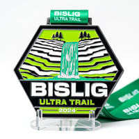 Médaille de sport personnalisée avec logo, trophée hexagonal en alliage de zinc nickelé noir, sculpture artistique tendance pour la course ultra-trail