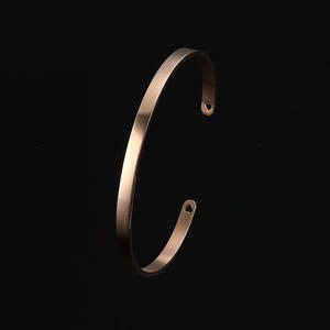 Bracelet manchette commémoratif en acier inoxydable étanche personnalisé souvenir perte de bijoux de crémation <span class=keywords><strong>cadeau</strong></span> de sympathie bracelet gravé - Product Image 2