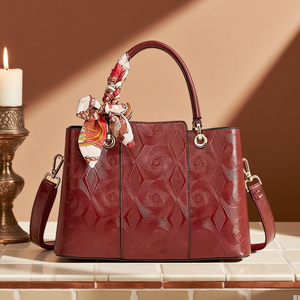 Nouveaux sacs à bandoulière de créateurs de mode, sacs à main en cuir PU de haute qualité, sacs messager décontractés, sacs à main et pochettes de luxe pour femmes - Product Image 1