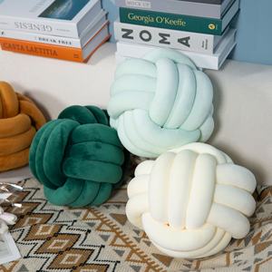 Oreiller <span class=keywords><strong>boule</strong></span> nouée ronde à trois brins Nordic Ins, <span class=keywords><strong>coussin</strong></span> de fenêtre en velours de cristal tissé à la main - Product Image 3