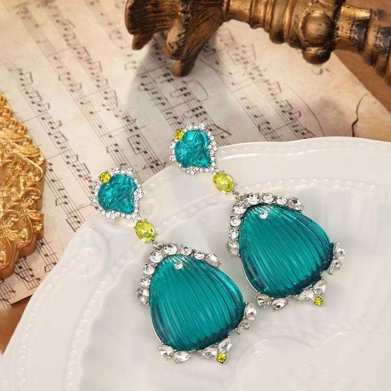 สีเขียว