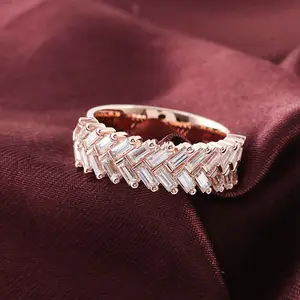 14k moissanite חצי נצח טבעת חסר צבע 1.5x3mm baguetee יהלומי נישואים לנשים