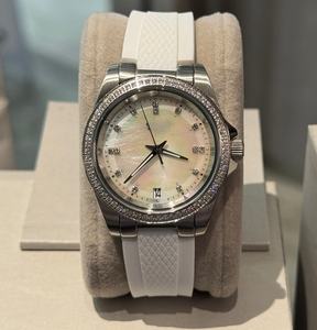 Relojes de pulsera de diseño de alta calidad para mujer, personalizados al por mayor, con cajas de cristal de zafiro. - Product Image 3