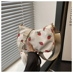 Sac à bandoulière imprimé tendance 2026 pour femme, style coréen frais et mignon, sac fourre-tout chic et polyvalent. - Product Image 6