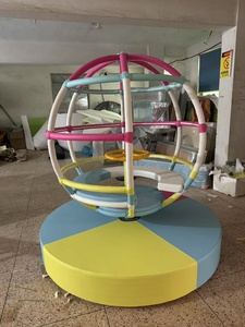 全球主题柔和彩色空心球形旋转木马软玩旋转木马儿童室内游乐区 - Product Image 2