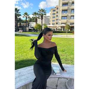 Robe de soirée longue chic vintage ornée de roses noires avec sequins, taille empire, tailles XS-XL, idéale pour les anniversaires - Product Image 2